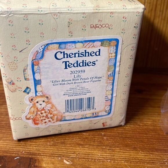 Cherished Teddies 202959 Lily Lilies Bloom with Petals of Hope Enesco 1997 - Picture 7 of 10